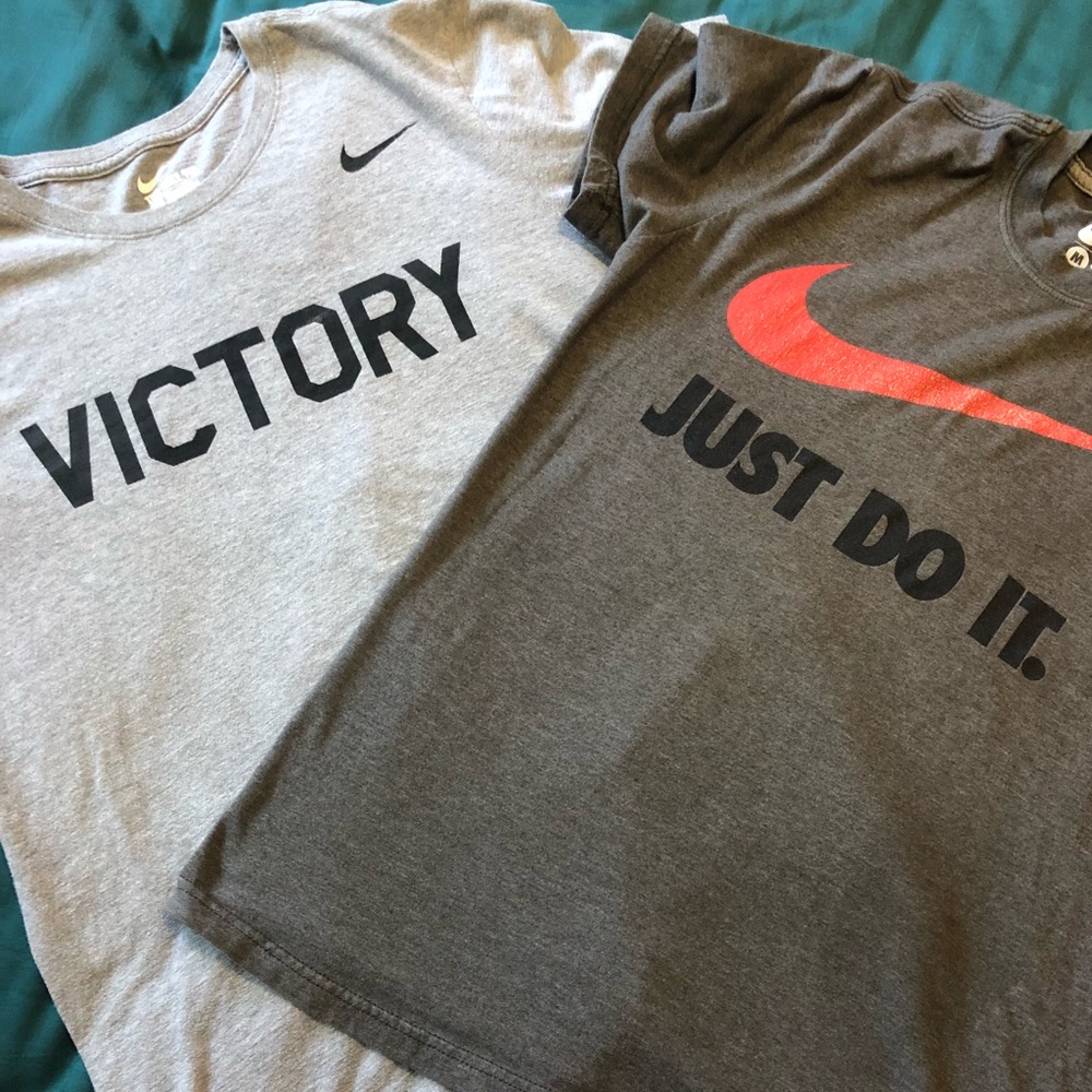 2 Nike short sleeve T-shirts. (medium)